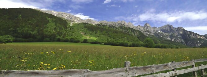 Aktiv Tirol - Region Wipptal auf die Reise - Wunschliste! Finde die besten Sehenswürdigkeiten der Region Wipptal, Erlebnisse und gemütlichen Unterkünfte der Hotels in der Tiroler Region Wipptal. Lust bei einem Last Minute Urlaub, die Region Wipptal zu erkunden? Buche günstige Unterkünfte in der Region Wipptal mit herrlichen Blick auf die Berge. Region Wipptal Urlaub Angebote ob Hotel mit Halbpension, Unterkunft mit Frühstück oder flexibel & spontan bleiben und eine große Auswahl an Ferienhäuser - Ferienwohnungen in der Region Wipptal für den perfekten Urlaub vergleichen & buchen. Die Highlights finden, Tagesausflüge - Erlebnisse planen, die sich hervorragend eigenen zum Geschichten erzählen. Einen unvergesslichen Familienurlaub in der Region Wipptal in einer Ferienwohnung verbringen und dabei die besten Urlaubsangebote aller Orte in der Region Wipptal erhalten. Beliebte Orte für eine Urlaubsbuchung in der Region Wipptal: Gries am Brenner, Gschnitz, Matrei am Brenner, Mühlbachl, Navis, Obernberg am Brenner, Pfons, Schmirn, Stafflach, Steinach am Brenner, Trins und Vals